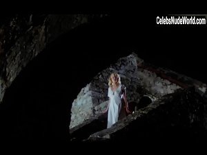 Brigitte Lahaie in Les raisins de la mort (1978) 11