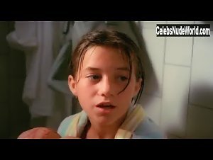 Louisa Shafa in L'effrontee (1985) 19
