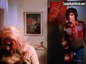Jennifer Welles Vintage , Big boobs in Confessions of a Young American Housewife (1974) 2