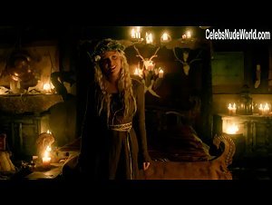 Ida Nielsen in Vikings (series) (2013) 4