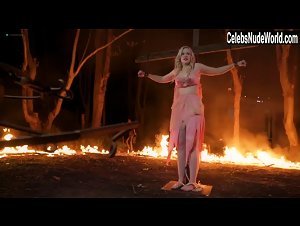 Danae Swinburne Blonde , Hot scene in Tarnation (2017) 6