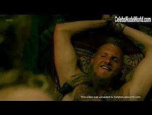 Dagny Backer Johnsen in Vikings (series) (2013) 15