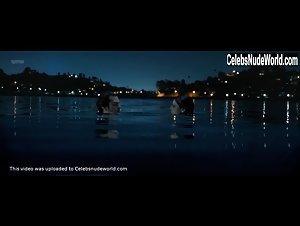 Callie Hernandez in Under the Silver Lake (2018) 12