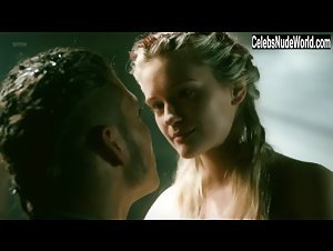 Alicia Agneson boobs , Butt In Vikings (series) (2013) 11