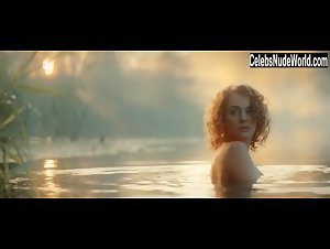 Aglaya Tarasova Outdoor Nudity , Perfect Butt In Tanki (2018) 15