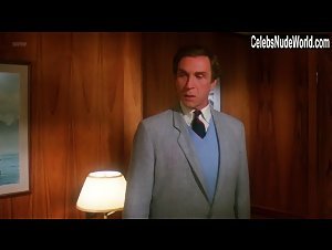 Sharlene Martin in Friday the 13th Part VIII: Jason Takes Manhattan (1989) 9
