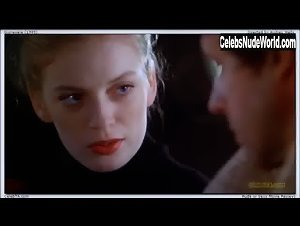 Grace Una in Guinevere (1999) 13