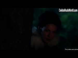 Lotte Verbeek Nipple , Costume in Outlander (series) (2014) 12