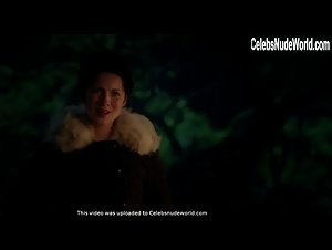 Lotte Verbeek Nipple , Costume in Outlander (series) (2014) 18
