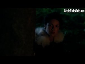 Lotte Verbeek Nipple , Costume in Outlander (series) (2014) 2