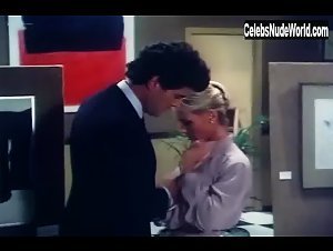 Laura Sorrenson in Love Scenes (1984) 8
