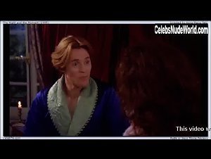 Miranda Richardson in Night and the Moment (1995) 6