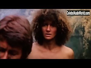 Jeune Pritchard in Journey Among Women (1977) 14