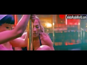 Jennifer Lopez Striptease , High Heels in Hustlers 18