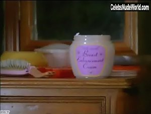 Amanda Foreman in Breast Men (1997) 17