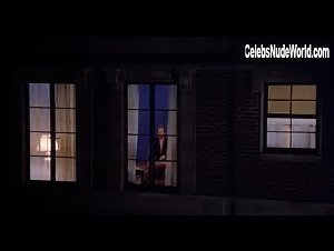 Meryl Streep in Still of the Night (1982) 2