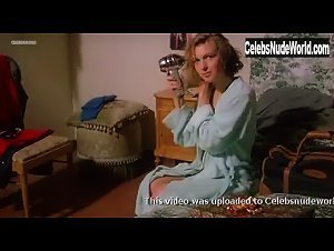 Ann-Gisel Glass Blonde , boobs in Hanna D. - La ragazza del Vondel Park (1984) 14