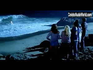 Gabrielle Richens Flashing boobs , Beach in Hack! (2007) 19