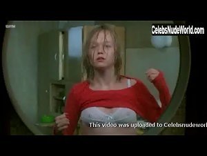 Charlotte Vanden Eynde in Meisje (2002) 7