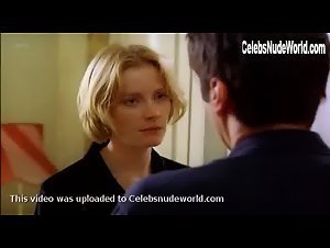 Claire Skinner in Mauvaise passe (1999) 15