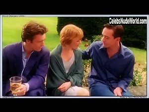 Claire Skinner Outdoor , Hot in Perfect Strangers (series) (2001) 6