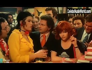 Juliette Mills in Sex-shop (1972) 18