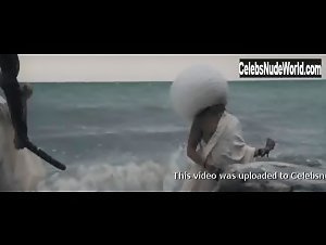 Camilla Lehmann in Azurit: Stay (music video) (2014) 15