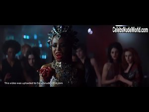 Aaliyah Sexy Dress , Fetish In Queen of the Damned (2002) 10
