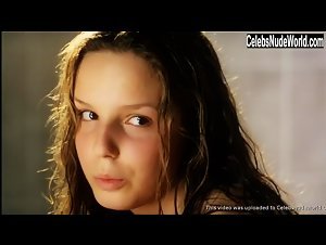 Agnieszka Wlodarczyk Explicit , boobs In Sara (1997) 2