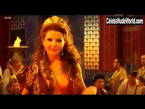 Aldona Orman in Quo Vadis (2001) 2