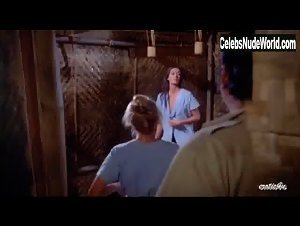 Anitra Ford in Big Bird Cage (1972) 19