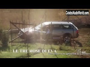 Elisabetta Pellini in Le tre rose di Eva (series) (2012) 15