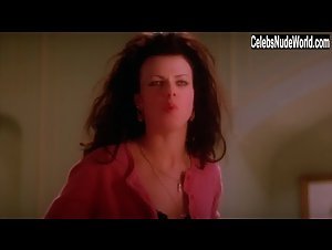 Debi Mazar in Money for Nothing (1993) 7