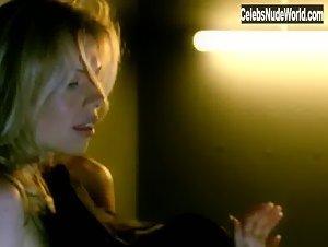 Daniella Vesterlund in Stinger (2005) 18