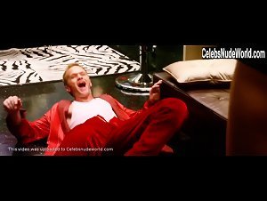 Cassie Keller in A Very Harold and Kumar 3D Christmas (2011) 16