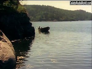 Hennika Skjonberg in Mareritt ved midtsommer (1979) 6