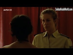Ioana Iacob in Im Angesicht des Verbrechens (series) (2010) 9