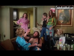 Jaime Lyn Bauer in Centerfold Girls (1974) 17