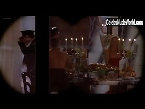 Katrina Rae in Romeo Is Bleeding (1993) 15