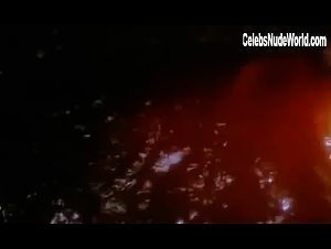 Magali Noaro in Docteur Jekyll et les femmes (1981) Секс Сцены -  CelebsNudeWorld.com