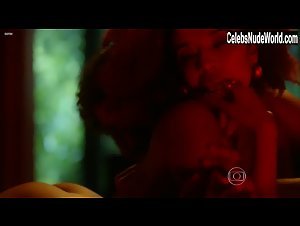 Maria Bia in Sexo e as Negas (series) (2014) 17