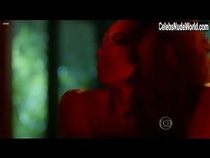 Maria Bia in Sexo e as Negas (series) (2014) 7