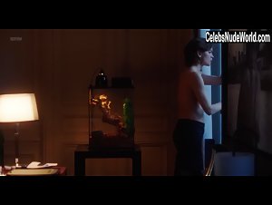 Marie-Sophie Ferdane in Je ne suis pas un homme facile (2018) 9