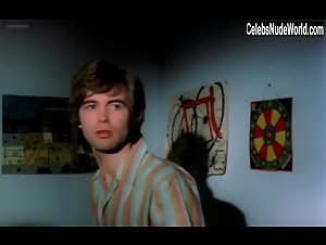 Me Me Lai in Au Pair Girls (1972) 7