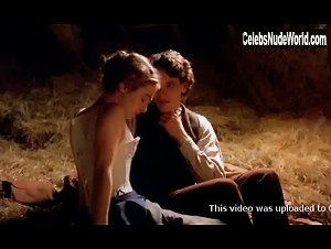 Nia Roberts in Solomon and Gaenor (1999) Sex Scene - CelebsNudeWorld.com