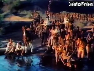 Octavia Thengeni in Slavers (1978) 19