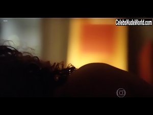 Rosanna Viegas in O Cacador (series) (2014) 5