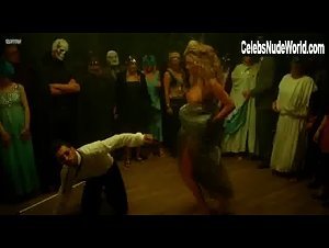 Sandra Majka nude, dancing scene in Ixjana (2012) 17