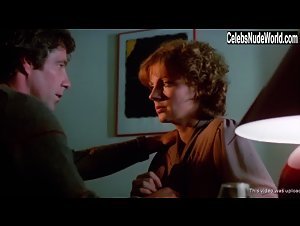 Sara Botsford in Deadly Eyes (1982) 4
