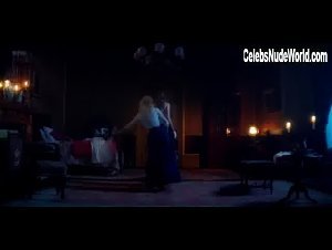 Lily Sullivan sex in Picnic at Hanging Rock (2018) 13